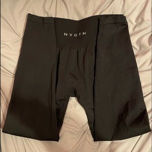NVGTN Black Solid Seamless Leggings